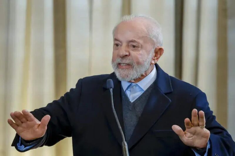 Lula concentra poder e fortalece o PT no governo atual