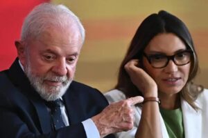 Lula sugere contato direto para agilizar comunicação institucional