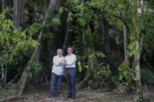 Lula visita França em junho com Macron e Macron confima encontro de Estado
