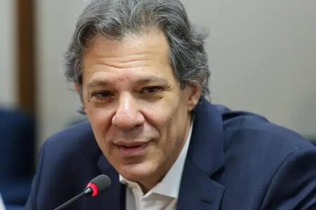 Oposição quer ouvir Haddad e sustar decreto que aumenta IOF