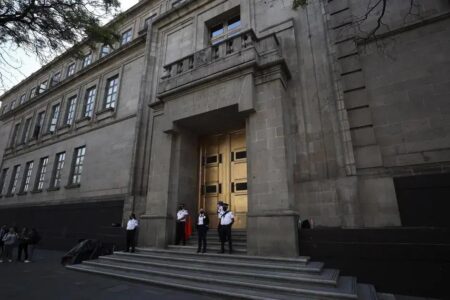 Primeira eleição para juízes no México gera polêmica e divide opiniões