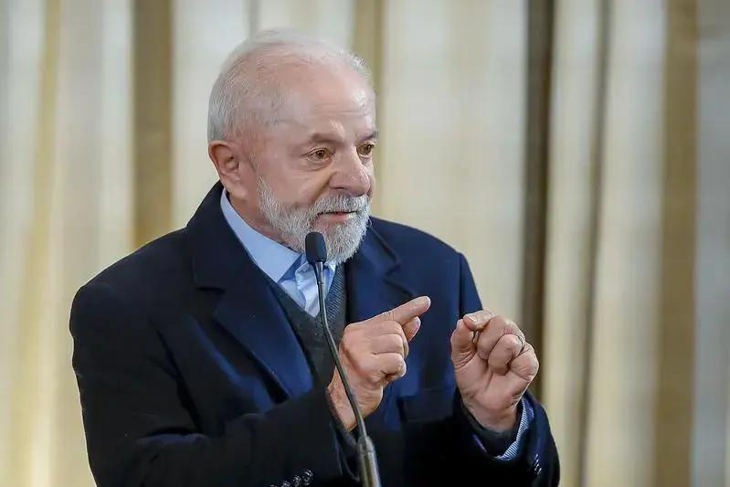 PT enfrenta dilema de futuro sem Lula e busca sucessor para manter poder