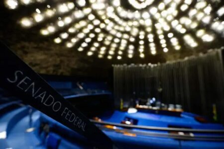 Senado reserva mais de R$ 80 milhões para aluguel de carros por cinco anos