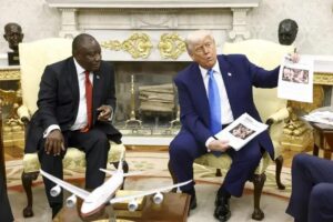 Trump confronta presidente da África do Sul sobre genocídio branco