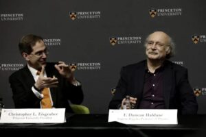 Universidade Princeton e Políticas de DEI sob Crítica