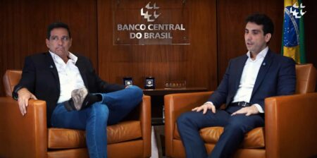 Governos trataram mal suas moedas e abriram espaço para as criptomoedas, diz Roberto Campos Neto