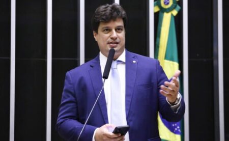 PL das stablecoins avança na Câmara e terá relatoria de Lucas Ramos, deputado federal do PSB
