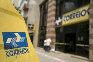 Anac suspende transporte aéreo de cargas dos Correios e pode cancelar se normas forem cumpridas