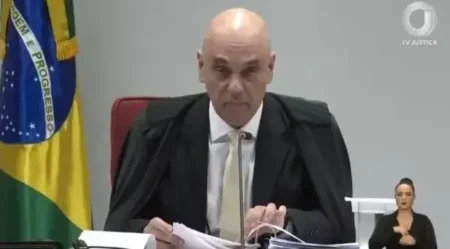 Análise de jurista destaca defesa de Bolsonaro e o embate entre liberdade e narrativa golpista