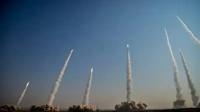 Ataque Aéreo de Israel no Irã Marca Horizonte de Conflitos Mundiais