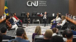 Barroso busca influenciadores para melhorar comunicação com a sociedade