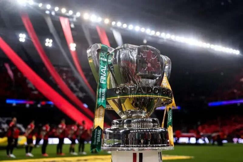 Clássico entre Corinthians e Palmeiras anima os oitavas da Copa do Brasil