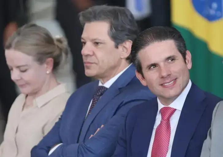 Congresso assume protagonismo em ajuste fiscal para garantir emendas