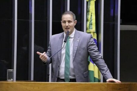 Derrite desmente rumores sobre sua saída e defende gestão sólida