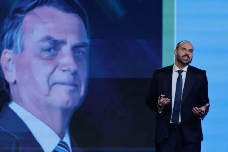 Eduardo Bolsonaro afirma que pode disputar presidencial em 2026