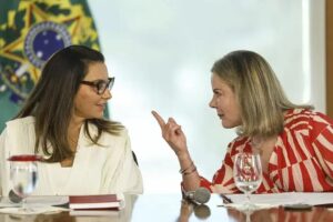 Gleisi Hoffmann aposta na vitória de Lula em 2026, apesar da crise de imagem