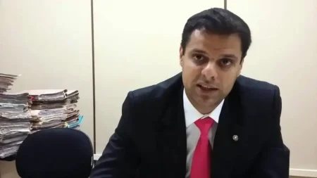 Judiciário sob fogo: ministra relata caos na gestão do STF