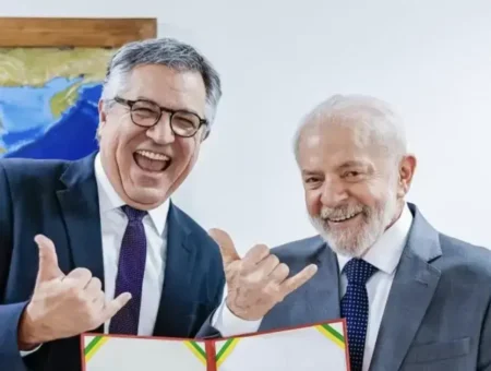 Lacunas na MP do programa Agora Tem Especialistas expõem falhas na gestão de Lula