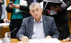 Liderança do governo Lula na Câmara passará por cirurgia no coração