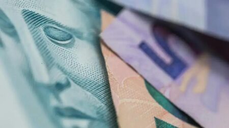 Mercado revisa expectativa de inflação para 2025, mas ainda acima da meta