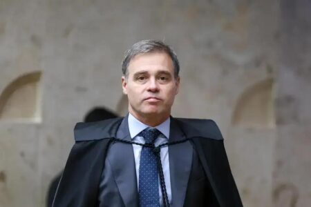 Ministro Mendonça vota contra censura prévia nas redes sociais