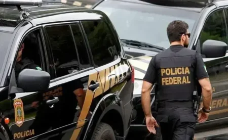 Operação Federal Descobre Esquema de Desvio de R$ 100 Milhões na Saúde de Salvador