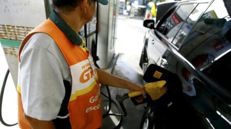 Petrobras reduz preço da gasolina em 5,6% e impacta custos no Brasil