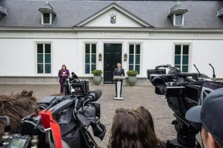 Primeiro-ministro da Holanda renuncia e abre caminho para novas eleições