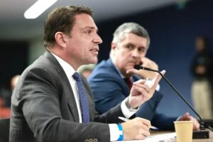 Ramagem nega monitoramento ilegal durante depoimento a Moraes