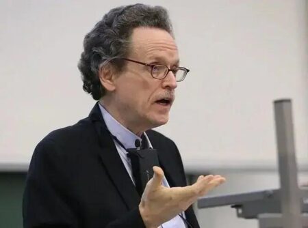 STF recebe professor acusado de assédio para palestra oficial