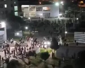 Terremoto na Turquia causa morte e dezenas de feridos em Marmaris