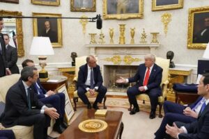 Trump compara Rússia e Ucrânia a crianças: competição ou conflito?
