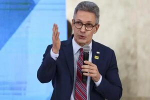 Zema promete indulto a Bolsonaro se for eleito presidente em 2026