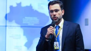 Presidente da CVM que ampliou regras para criptomoedas renuncia ao cargo