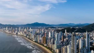 Brasil acelera crescimento de arranha-céus de luxo no interior