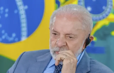 Governo Lula reclama de intromissão dos EUA em caso Bolsonaro