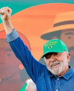 Lula prepara 6 novos programas sociais visando 2026