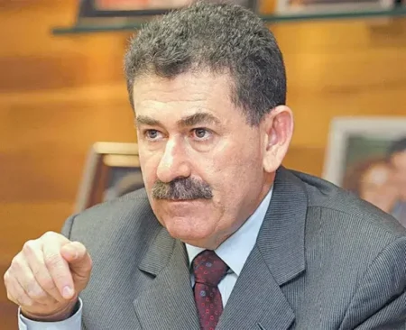 Paulo Melo alvo de operação contra esquema de caça-níqueis em Saquarema