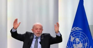 Rejeição ao Governo Lula Permanece Alta, Aponta Pesquisa