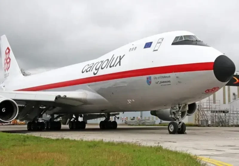 São José dos Campos recebe cargueiro gigante da Boeing