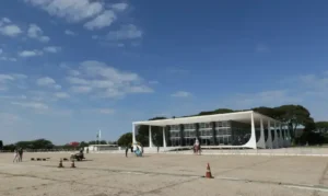 STF e a inconstitucionalidade do fechamento da Praça dos Três Poderes