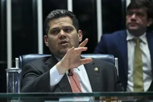 Suplente de Alcolumbre é alvo da PF por fraude no Amapá