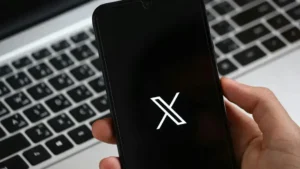 Usuários relatam instabilidades no X durante a noite