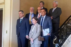Viagem de senadores aos EUA custa quase R$ 500 mil sem reuniões com Trump