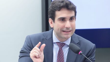Gabriel Galípolo, presidente do Banco Central, estará na abertura do Blockchain.RIO 2025