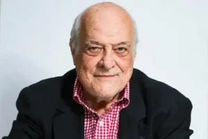 Corpo de J. R. Guzzo será enterrado em São Paulo neste domingo