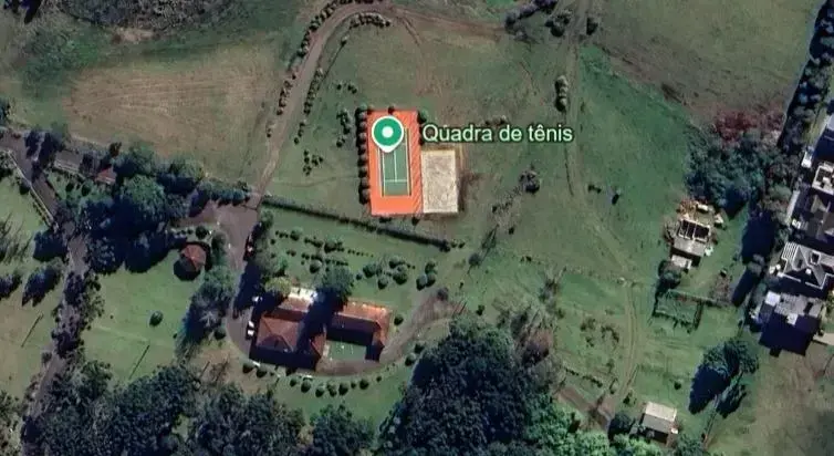 Deputado questiona uso de recursos públicos para quadra no RS