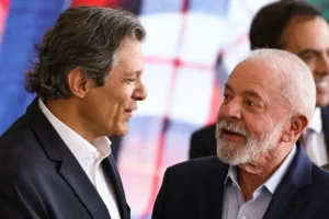 Haddad admite impasse jurídico nas tarifas dos EUA para o Brasil