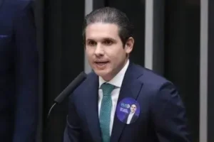 Hugo Motta mantém postura firme contra acordo na Câmara
