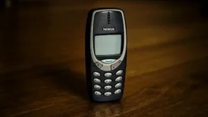 Nokia 1100: o clássico resistente que colecionadores valorizam